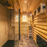 Domek alpejski Cosy W/ Jacuzzi In Amazing Region *