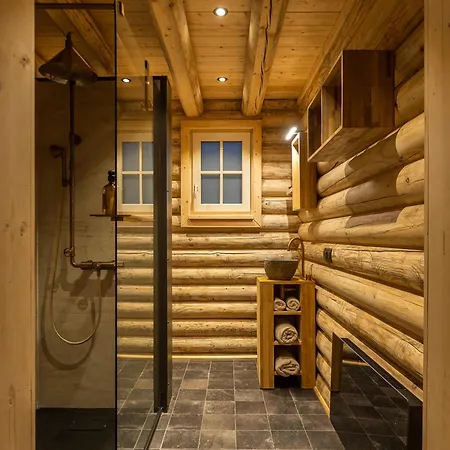 Cosy W/ Jacuzzi In Amazing Region