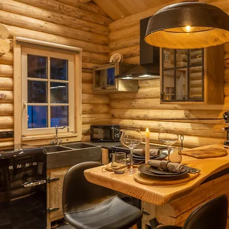 Chalet Cosy W/ Jacuzzi In Amazing Region