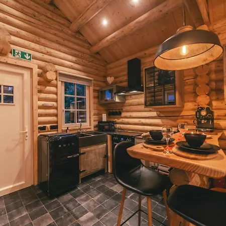 Chalet Cosy W/ Jacuzzi In Amazing Region *