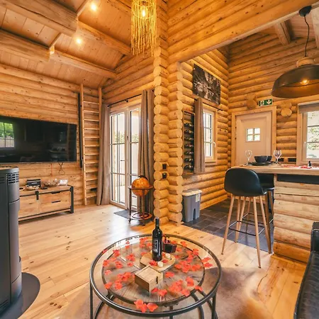 Cosy W/ Jacuzzi In Amazing Region * Эвей